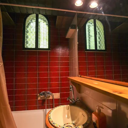 Dandy Agoriani - Erato - Fireplace בקתה