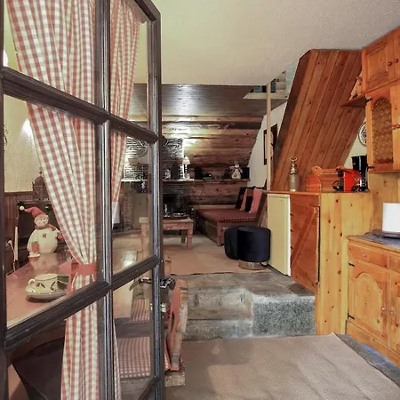 Dandy Agoriani - Erato - Fireplace *